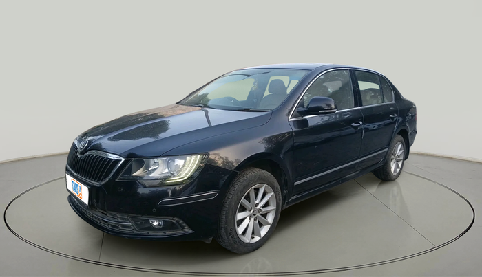2015 Skoda Superb ELEGANCE 1.8 TSI AT, Petrol, Automatic, 70,797 km, exterior