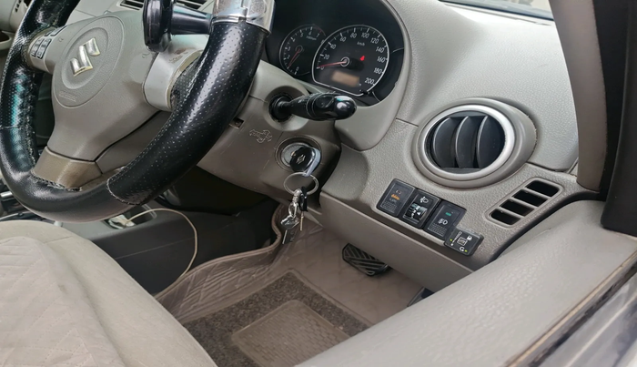 2010 Maruti SX4 ZXI AT, Petrol, Automatic, 1,60,695 km, interior