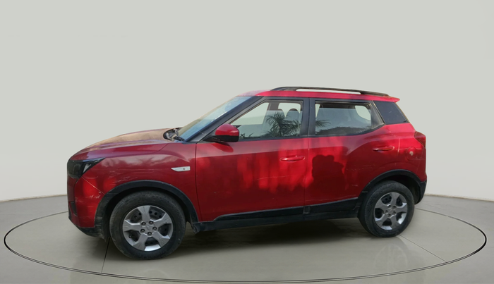 2019 Mahindra XUV300 W6 1.5 DIESEL, Diesel, Manual, 1,08,901 km, exterior
