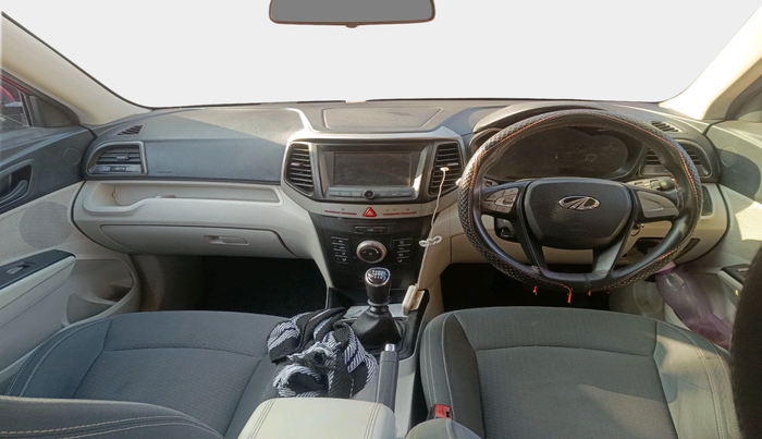 2019 Mahindra XUV300 W6 1.5 DIESEL, Diesel, Manual, 1,08,901 km, interior