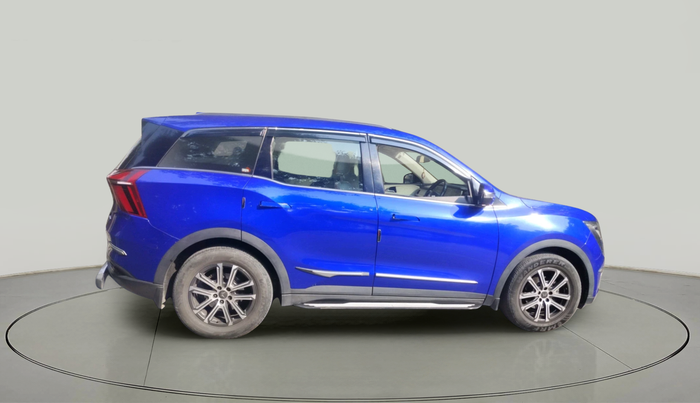 2022 Mahindra XUV700 AX 7 LUXURY D AT 7 STR, Diesel, Automatic, 30,874 km, exterior