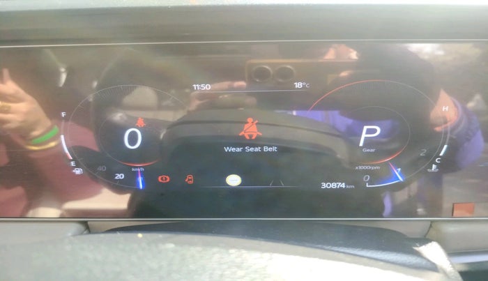 2022 Mahindra XUV700 AX 7 LUXURY D AT 7 STR, Diesel, Automatic, 30,874 km, interior