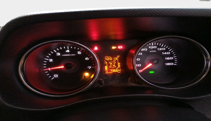 2017 Mahindra TUV300 T10, Diesel, Manual, 73,664 km, interior