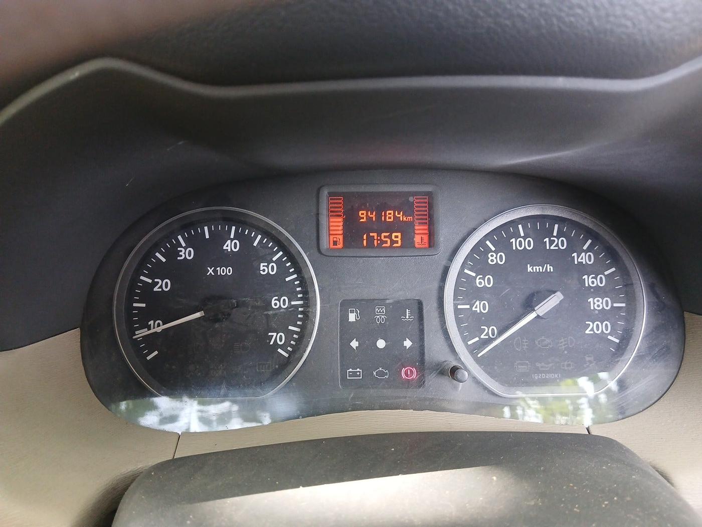 2015 Nissan Terrano XL D PLUS, Diesel, Manual, 94,184 km, interior