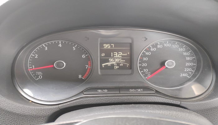 2017 Volkswagen Ameo HIGHLINE1.2L PLUS 16 ALLOY, Petrol, Manual, 96,385 km, interior