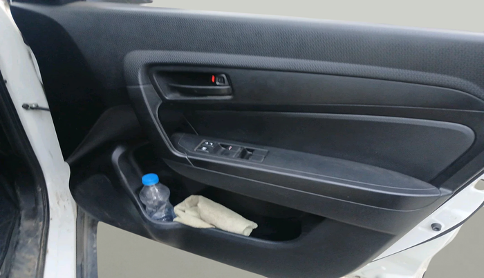 2020 Maruti Vitara Brezza LXI, CNG, Manual, 62,622 km, interior