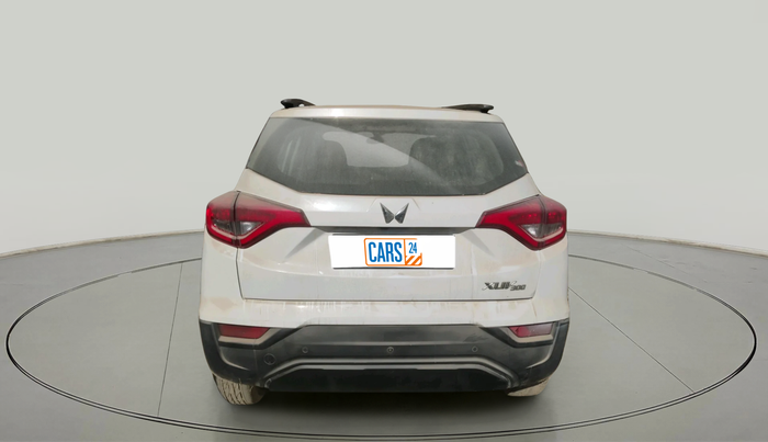 2023 Mahindra XUV300 W4 1.2 PETROL, Petrol, Manual, 25,823 km, exterior