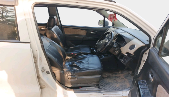 2017 Maruti Wagon R 1.0 VXI, Petrol, Manual, 1,35,100 km, interior