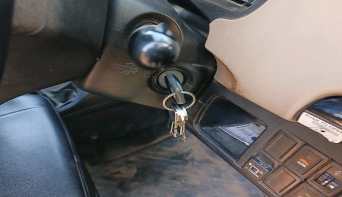 2017 Maruti Wagon R 1.0 VXI, Petrol, Manual, 1,35,100 km, interior