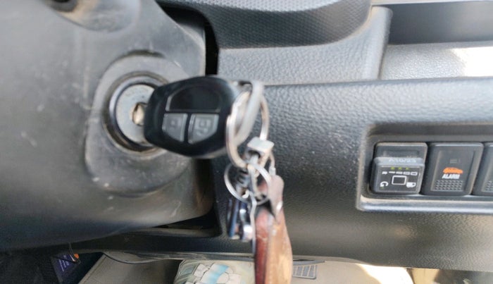 2013 Maruti Swift VXI, Petrol, Manual, 67,790 km, interior