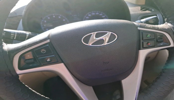 2013 Hyundai Verna FLUIDIC 1.6 VTVT SX OPT, Petrol, Manual, 81,479 km, interior