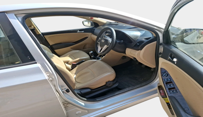 2013 Hyundai Verna FLUIDIC 1.6 VTVT SX OPT, Petrol, Manual, 81,479 km, interior