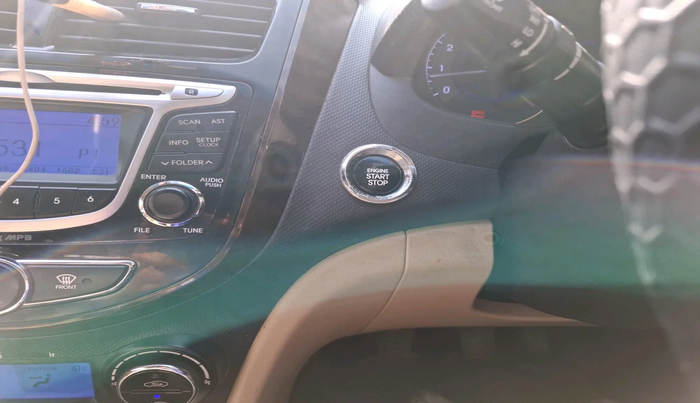 2013 Hyundai Verna FLUIDIC 1.6 VTVT SX OPT, Petrol, Manual, 81,479 km, interior