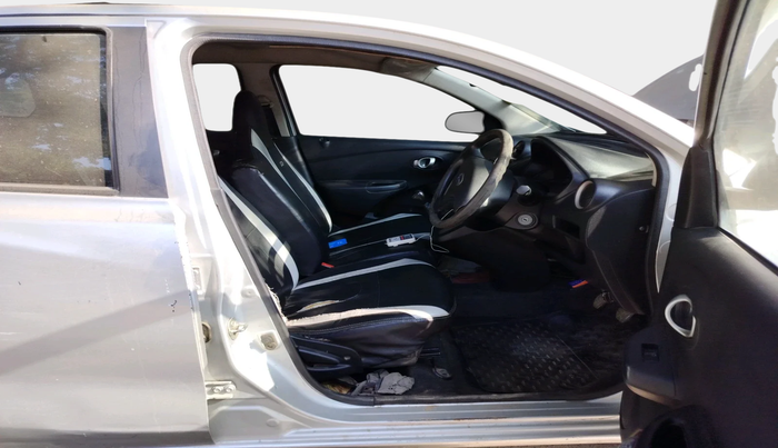 2018 Datsun Go Plus T, Petrol, Manual, 1,00,700 km, interior