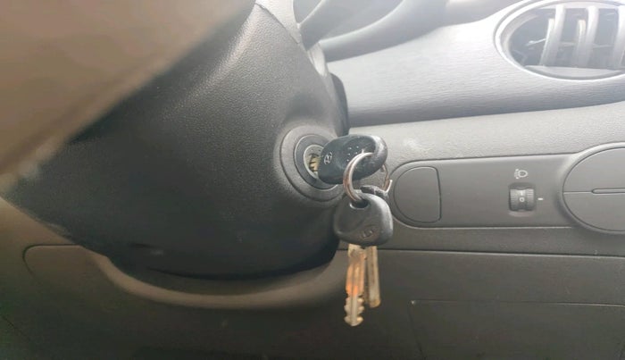 2012 Hyundai i10 MAGNA 1.2, Petrol, Manual, 60,550 km, interior