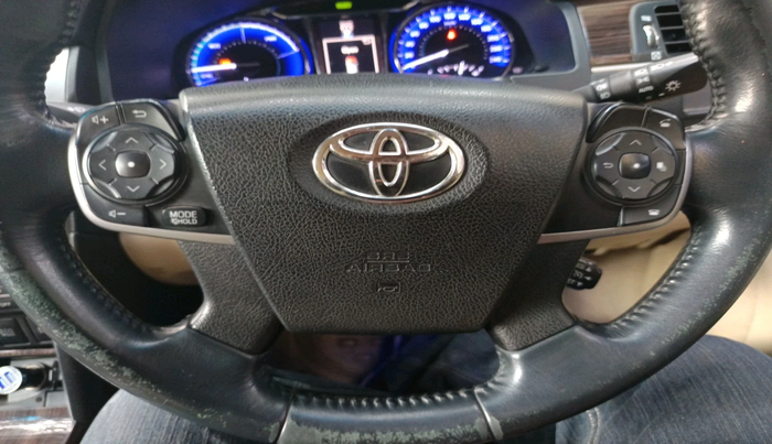 2017 Toyota Camry HYBRID, Hybrid, Automatic, 80,803 km, interior