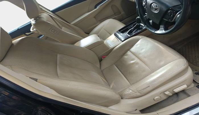 2017 Toyota Camry HYBRID, Hybrid, Automatic, 80,803 km, interior