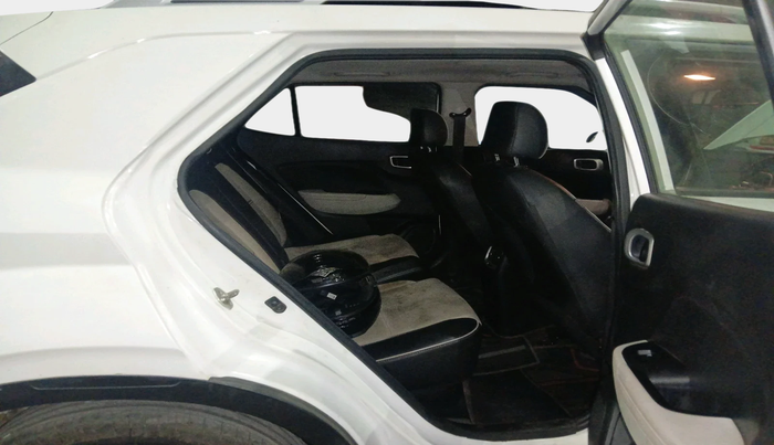 2022 Hyundai VENUE SX (O) 1.5 CRDI, Diesel, Manual, 1,08,056 km, interior