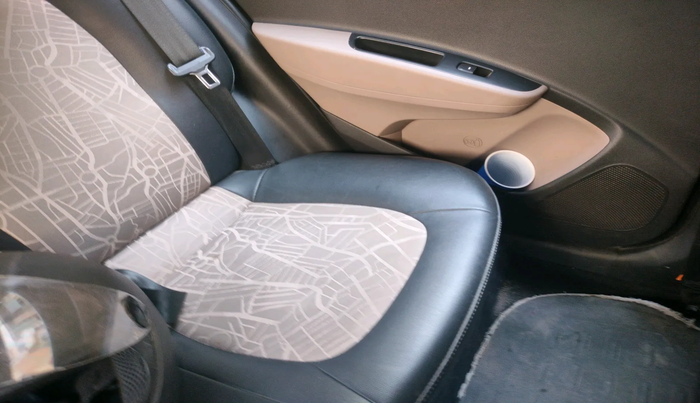 2017 Hyundai Grand i10 MAGNA AT 1.2 KAPPA VTVT, Petrol, Automatic, 21,423 km, interior