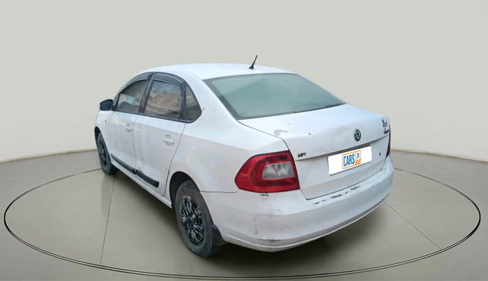 2013 Skoda Rapid AMBITION 1.6 MPI MT, Petrol, Manual, 73,423 km, exterior