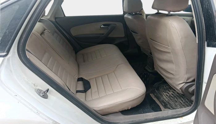 2013 Skoda Rapid AMBITION 1.6 MPI MT, Petrol, Manual, 73,423 km, interior