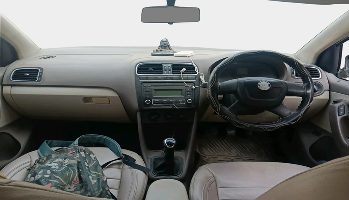 2013 Skoda Rapid AMBITION 1.6 MPI MT, Petrol, Manual, 73,423 km, interior