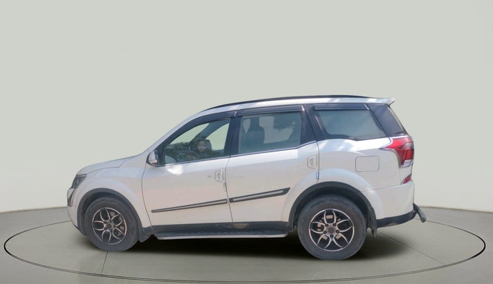 2021 Mahindra XUV500 W7, Diesel, Manual, 58,983 km, exterior