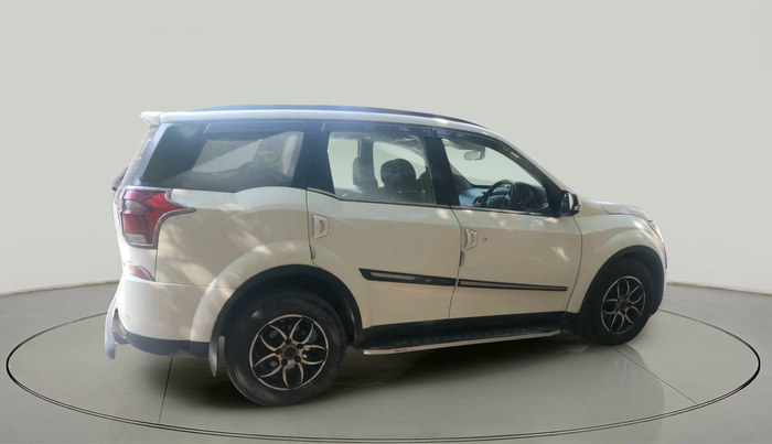 2021 Mahindra XUV500 W7, Diesel, Manual, 58,983 km, exterior