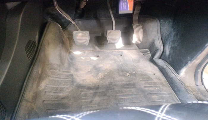 2021 Mahindra XUV500 W7, Diesel, Manual, 58,983 km, interior