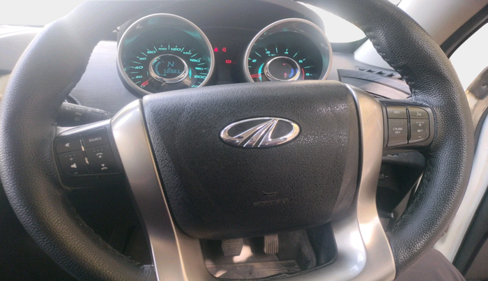 2021 Mahindra XUV500 W7, Diesel, Manual, 58,983 km, interior