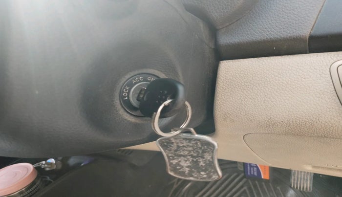 2014 Hyundai Eon ERA +, Petrol, Manual, 1,37,564 km, interior