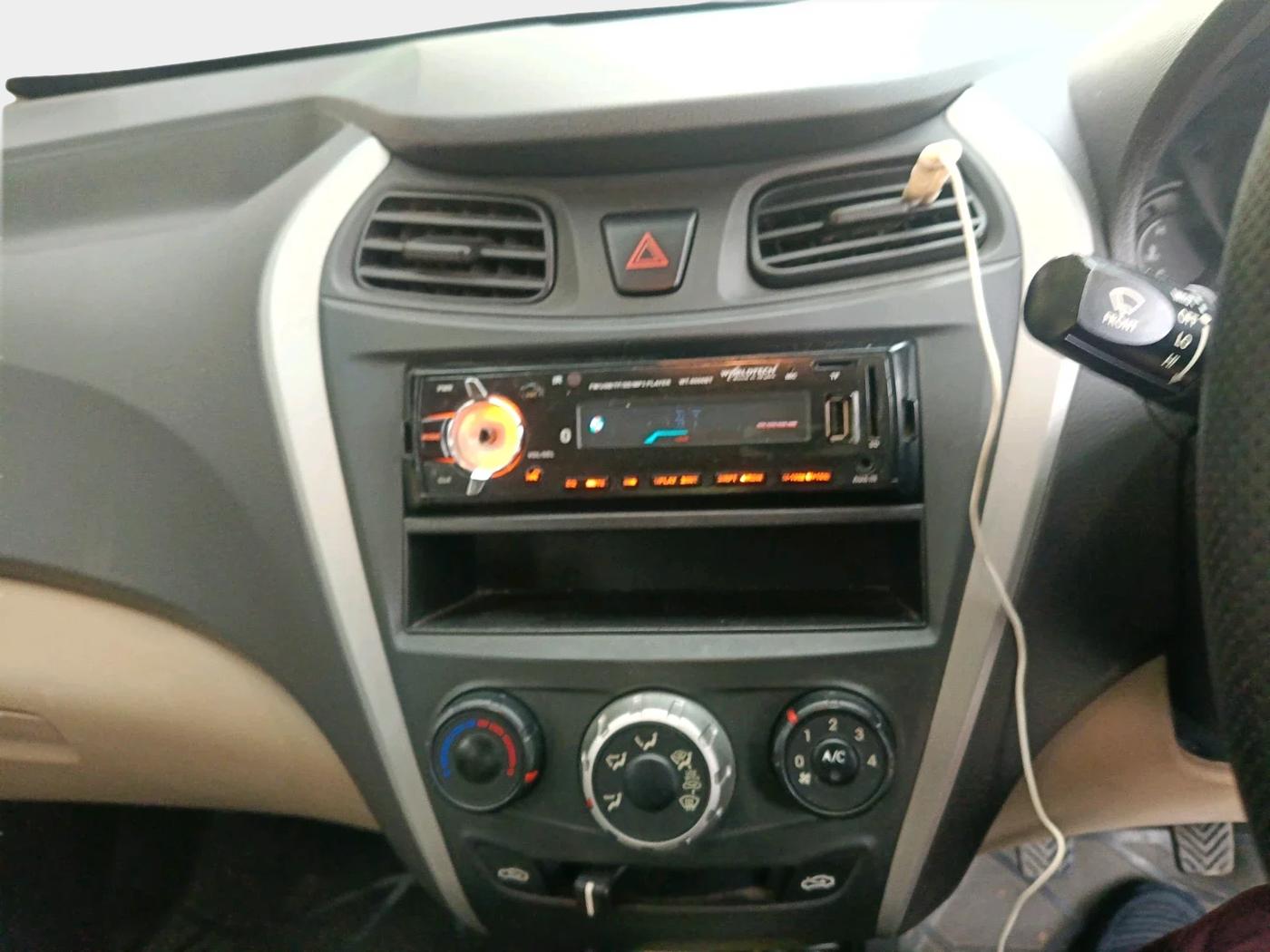 2018 Hyundai Eon ERA +, Petrol, Manual, 12,327 km, interior