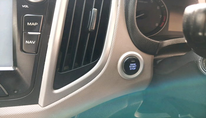 2017 Hyundai Creta SX PLUS AT 1.6 PETROL, Petrol, Automatic, 69,916 km, interior