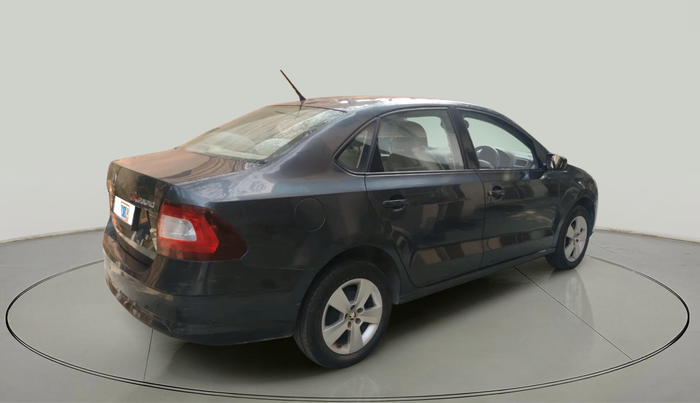 2017 Skoda Rapid AMBITION 1.6 MPI MT, Petrol, Manual, 56,666 km, exterior