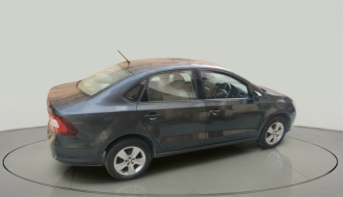 2017 Skoda Rapid AMBITION 1.6 MPI MT, Petrol, Manual, 56,666 km, exterior