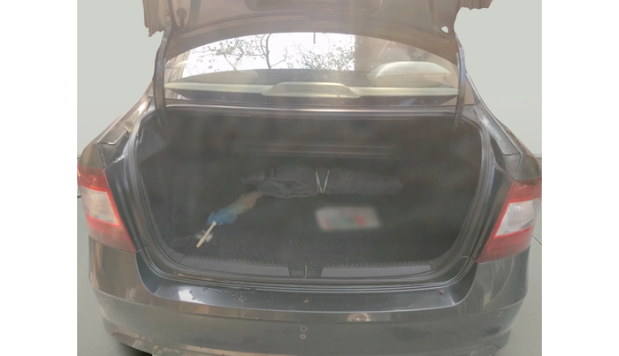 2017 Skoda Rapid AMBITION 1.6 MPI MT, Petrol, Manual, 56,666 km, exterior