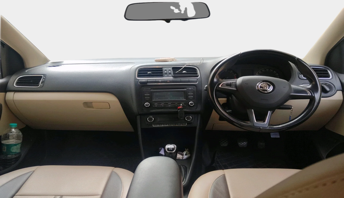 2017 Skoda Rapid AMBITION 1.6 MPI MT, Petrol, Manual, 56,666 km, interior