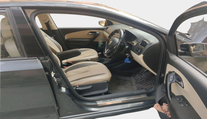 2017 Skoda Rapid AMBITION 1.6 MPI MT, Petrol, Manual, 56,666 km, interior