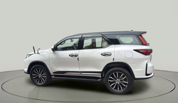 2018 Toyota Fortuner 2.8 4X2 AT, Diesel, Automatic, 94,000 km, exterior