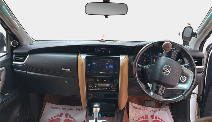 2018 Toyota Fortuner 2.8 4X2 AT, Diesel, Automatic, 94,000 km, interior