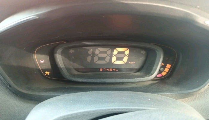 2015 Renault Kwid RXT 0.8 (O), Petrol, Manual, 37,484 km, interior