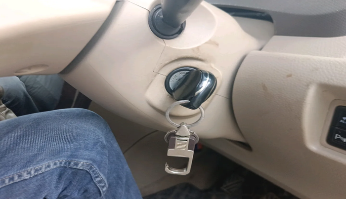 2017 Maruti Ertiga VXI CNG, Petrol, Manual, 92,787 km, interior