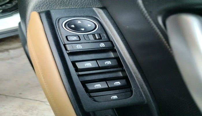 2024 KIA SONET 	 HTX 1.0 TURBO DCT, Petrol, Automatic, 8,443 km, interior