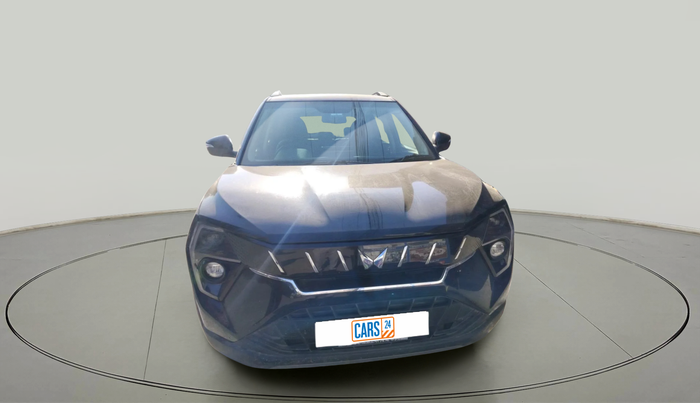 2025 Mahindra XUV 3XO AX5 1.2 L TCMPFi, Petrol, Manual, 29,581 km, exterior