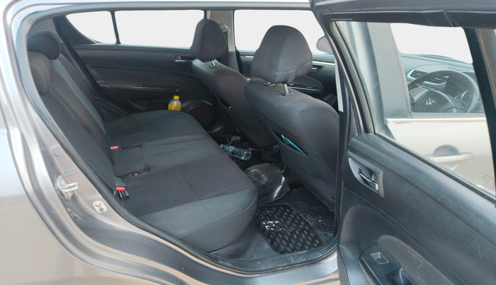 2014 Maruti Swift VXI, Petrol, Manual, 80,586 km, interior