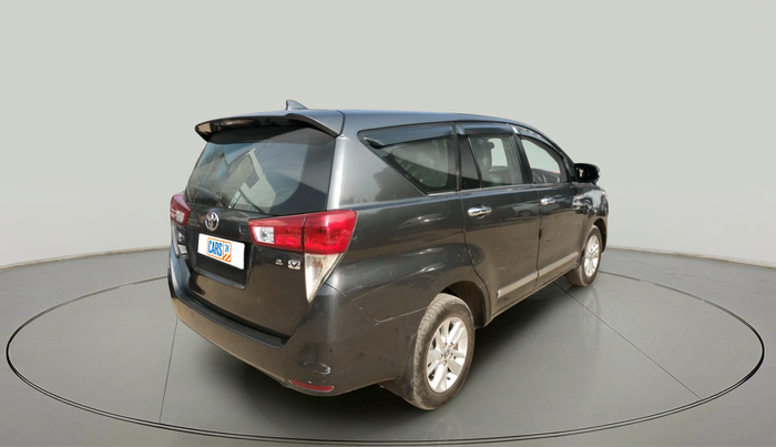 2017 Toyota Innova Crysta 2.4 VX 7 STR, Diesel, Manual, 1,31,610 km, exterior