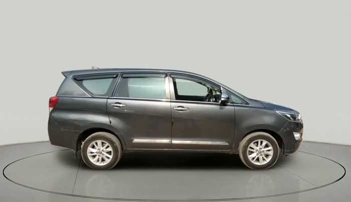 2017 Toyota Innova Crysta 2.4 VX 7 STR, Diesel, Manual, 1,31,610 km, exterior