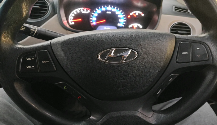 2018 Hyundai Xcent E+, Petrol, Manual, 1,59,836 km, interior