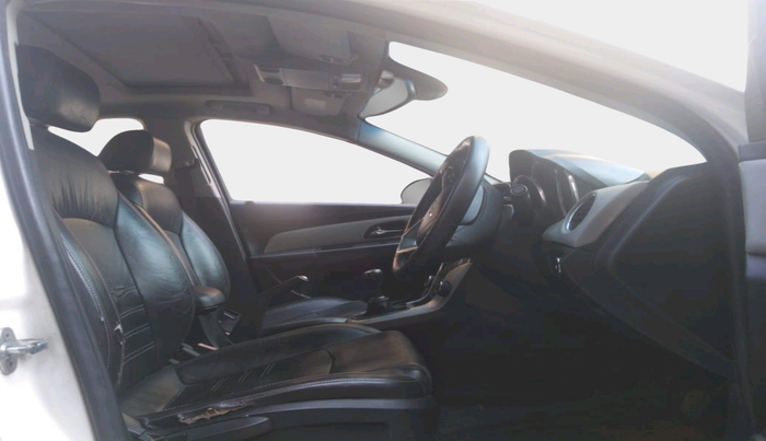 2011 Chevrolet Cruze LTZ, Diesel, Manual, 1,15,335 km, interior