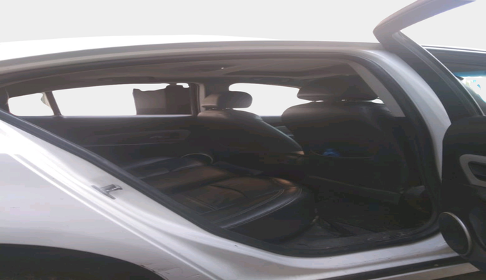 2011 Chevrolet Cruze LTZ, Diesel, Manual, 1,15,335 km, interior